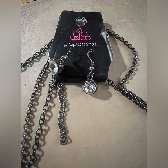 Beautiful pearl firebird rhinestone necklace set - Picture 5 of 10